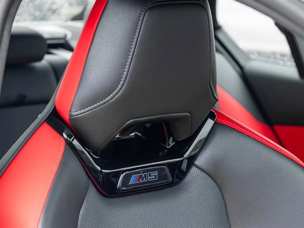 BMW M5 - Image 35