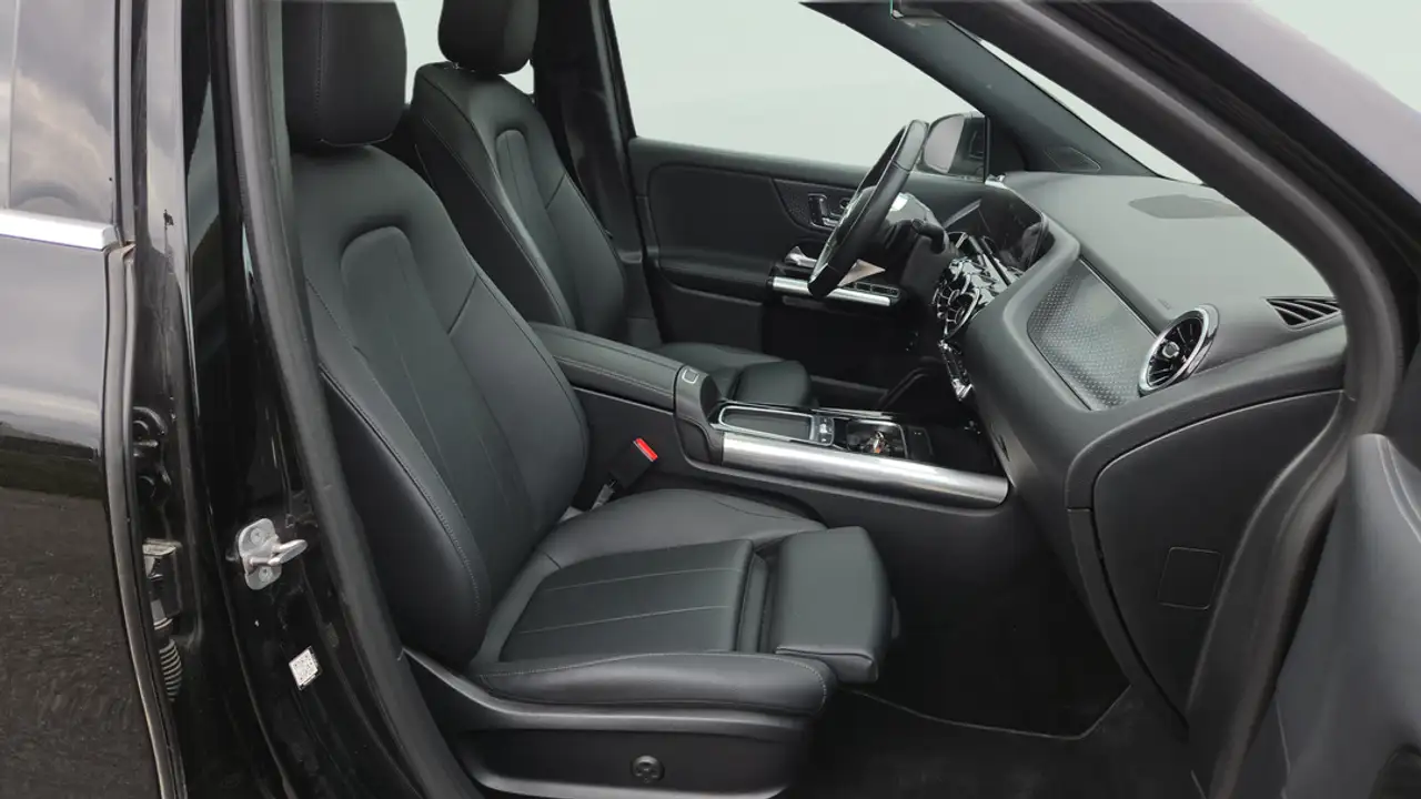 Mercedes-Benz GLA - Image 13