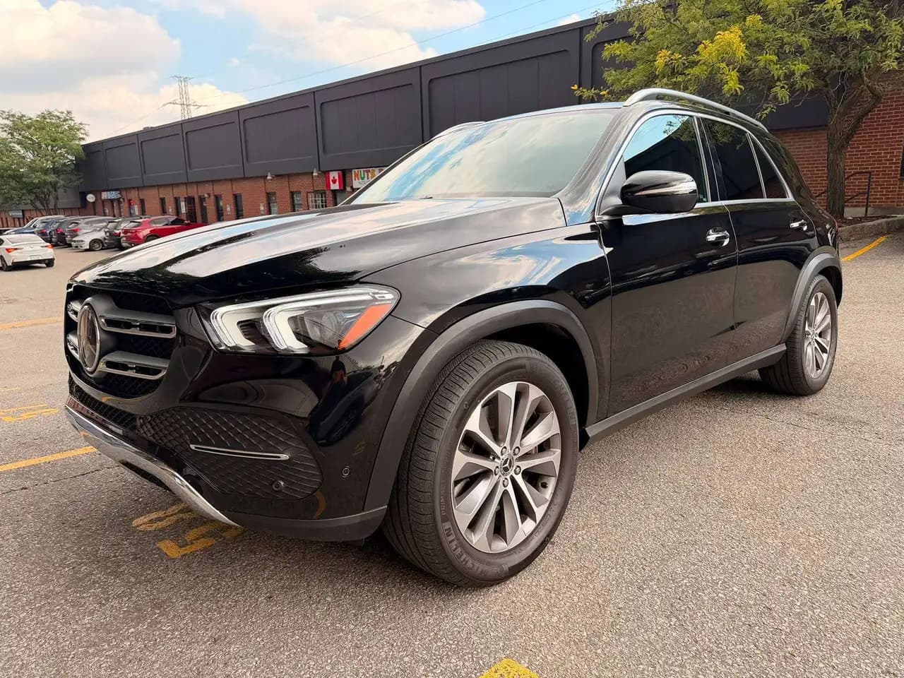 Mercedes-Benz GLE - Image 1