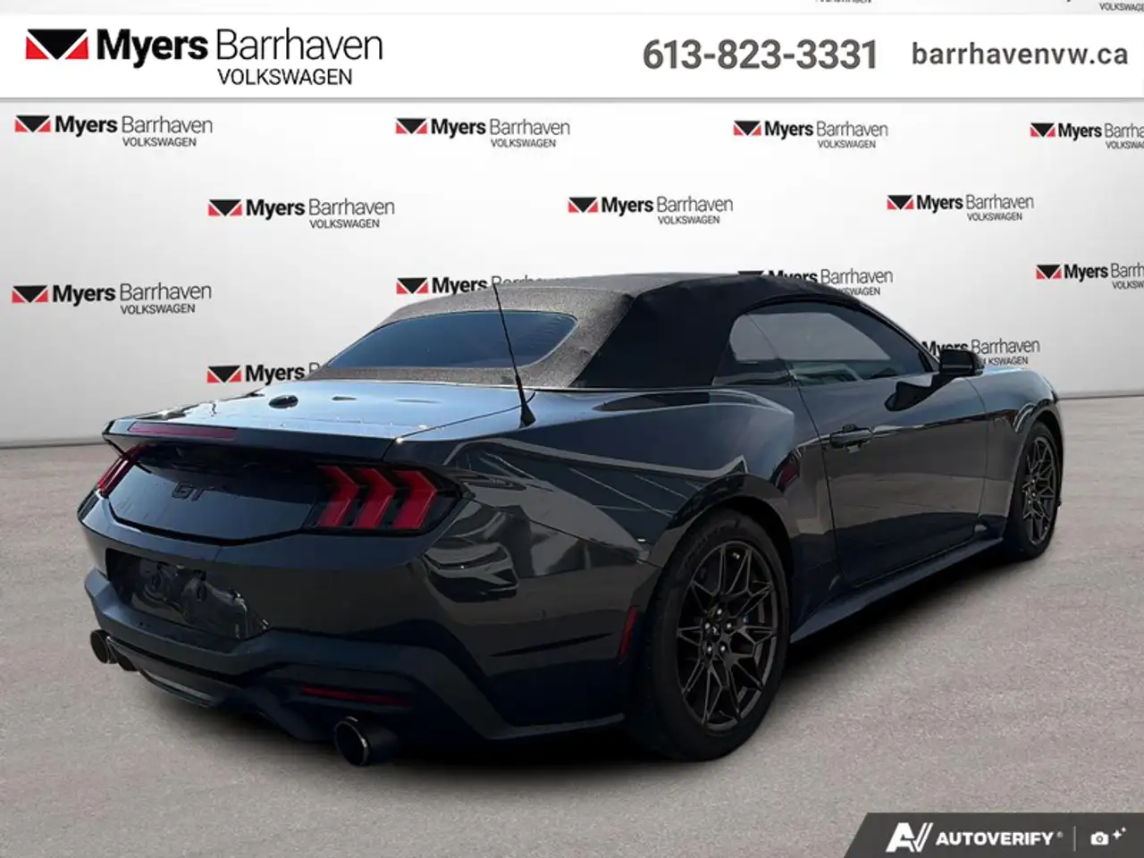 Ford Mustang - Image 5