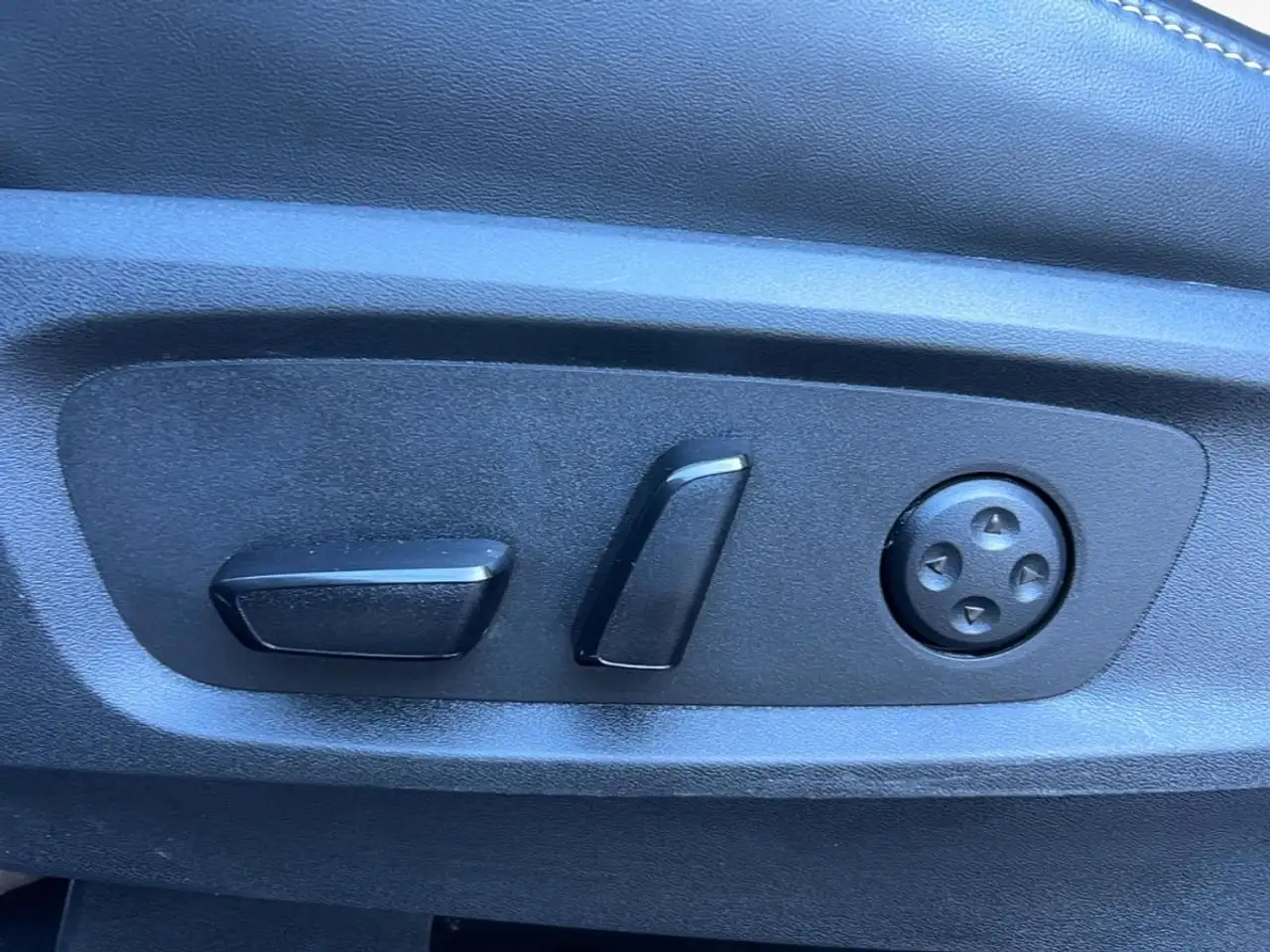 Infiniti QX60 - Image 13