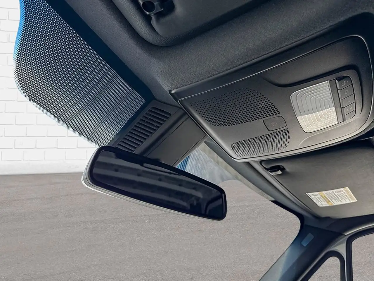 Mercedes-Benz Sprinter - Image 25