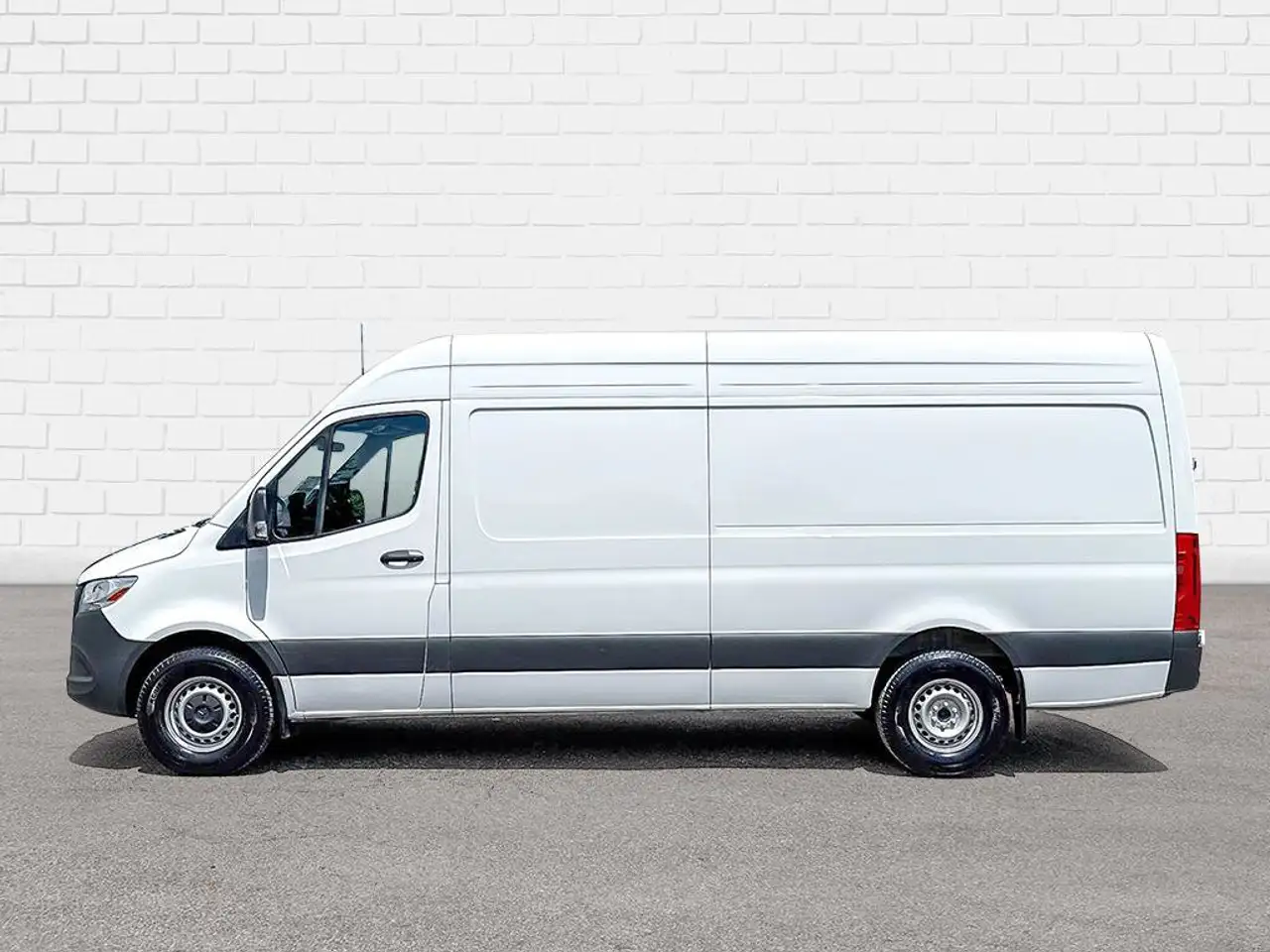 Mercedes-Benz Sprinter - Image 3