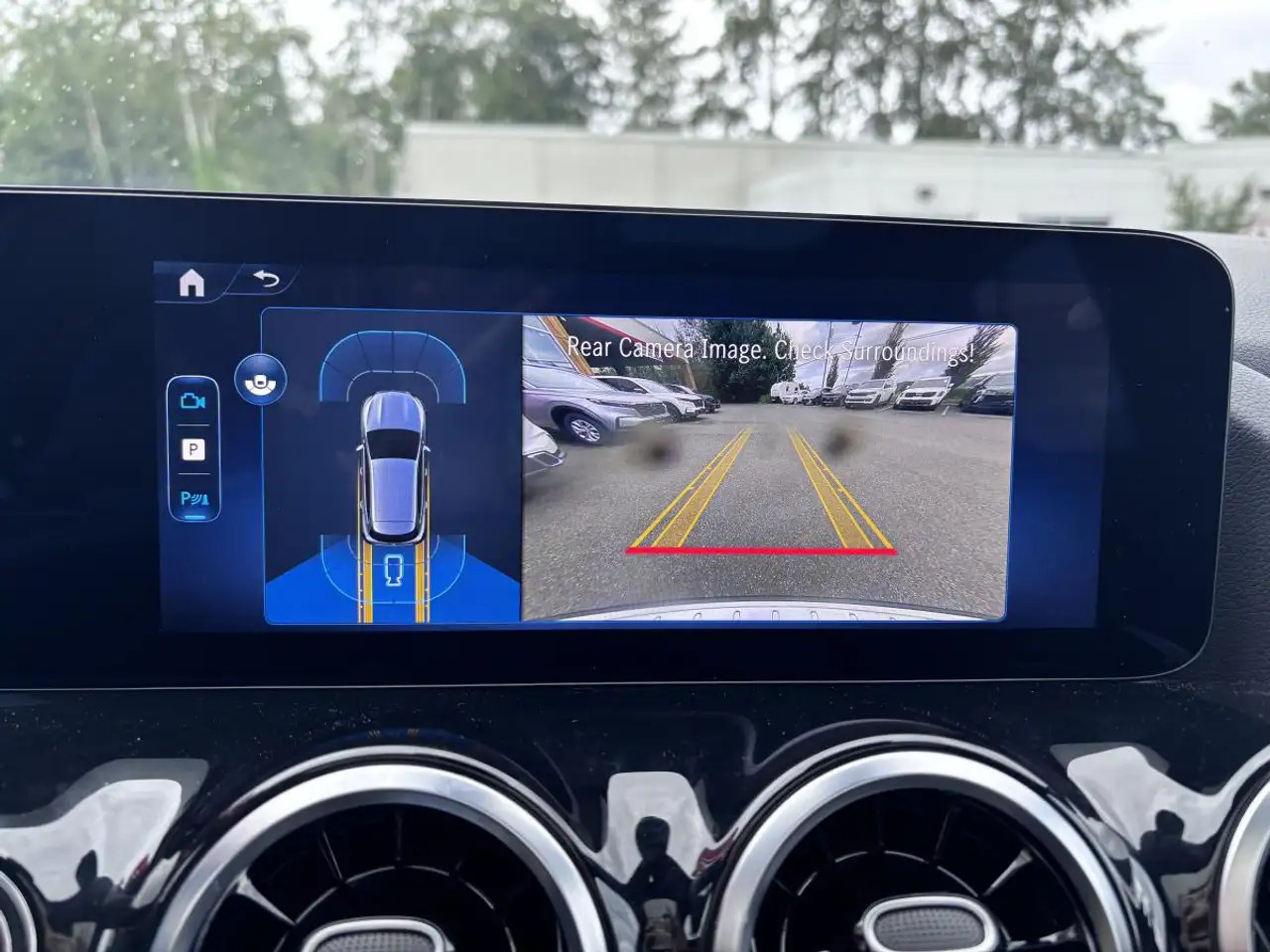 Mercedes-Benz GLA - Image 22