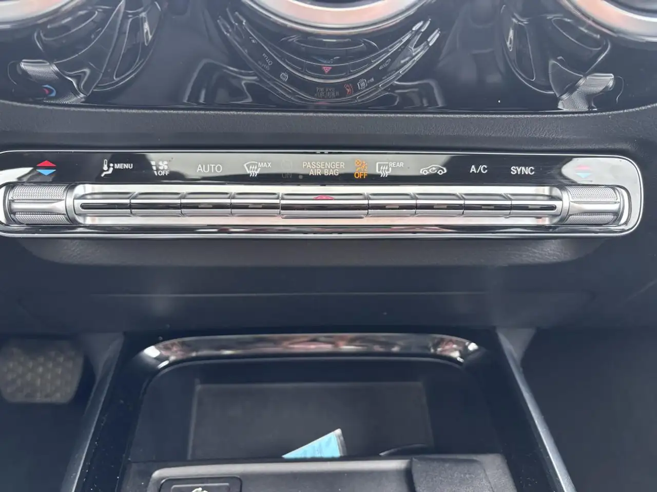 Mercedes-Benz GLA - Image 17