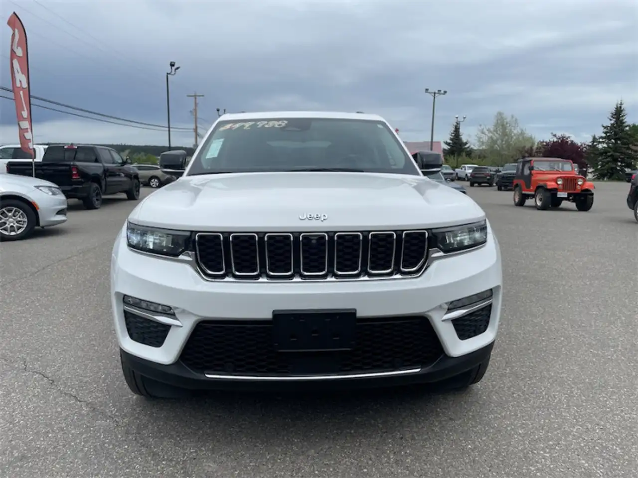 Jeep Grand Cherokee - Image 8