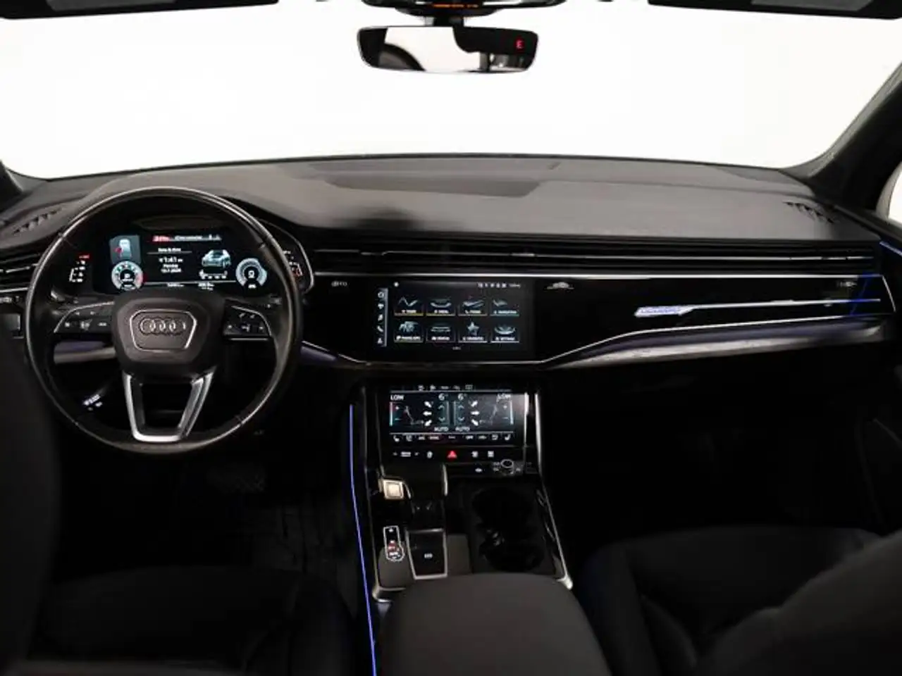 Audi Q7 - Image 24