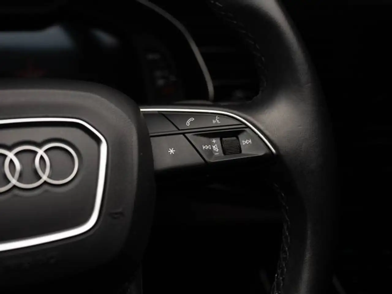 Audi Q7 - Image 9