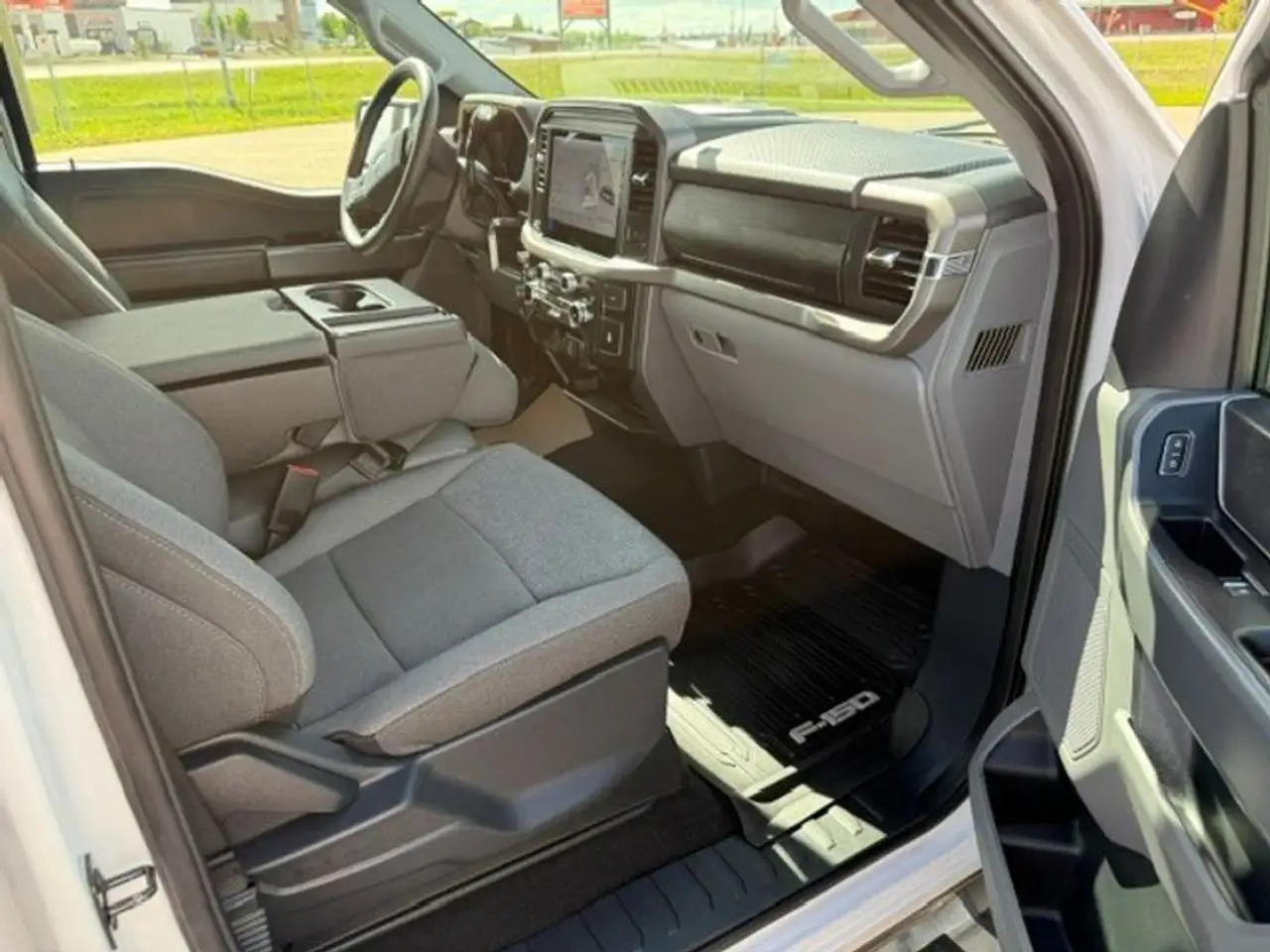 Ford F-150 - Image 10
