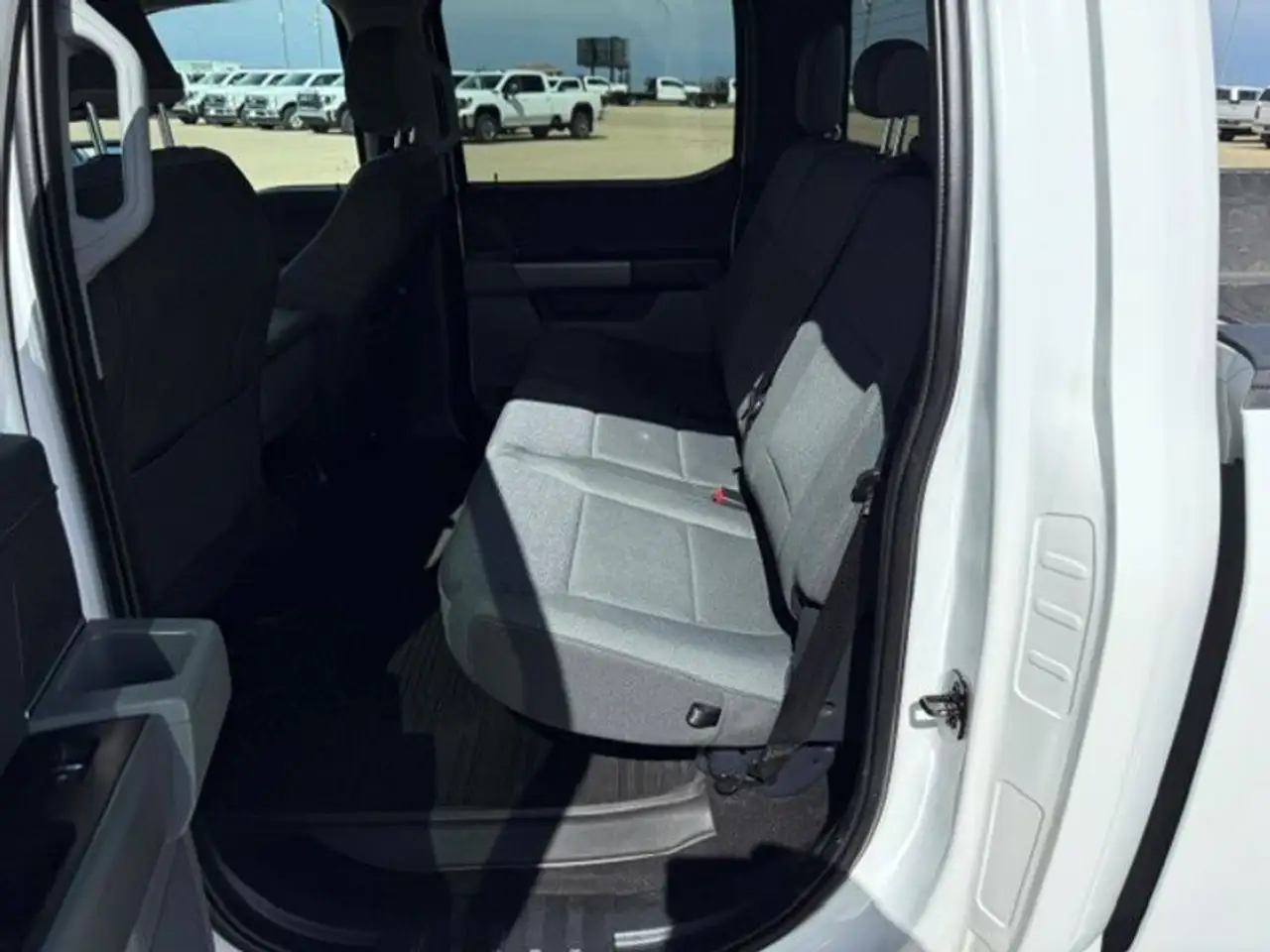 Ford F-150 - Image 20