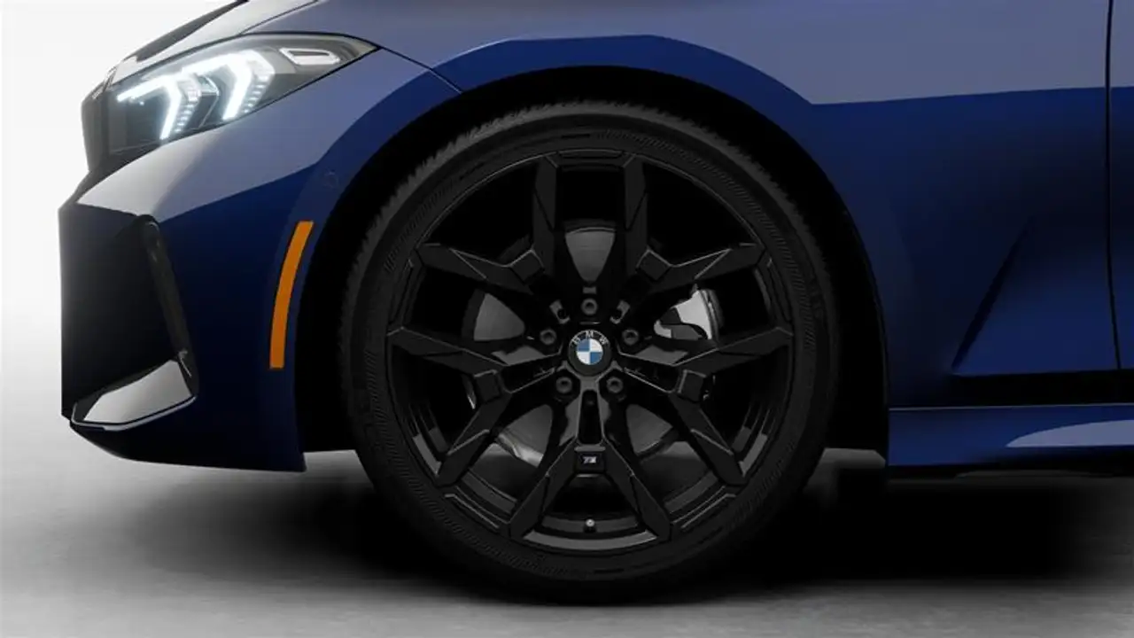 BMW 3 Series - Image 10