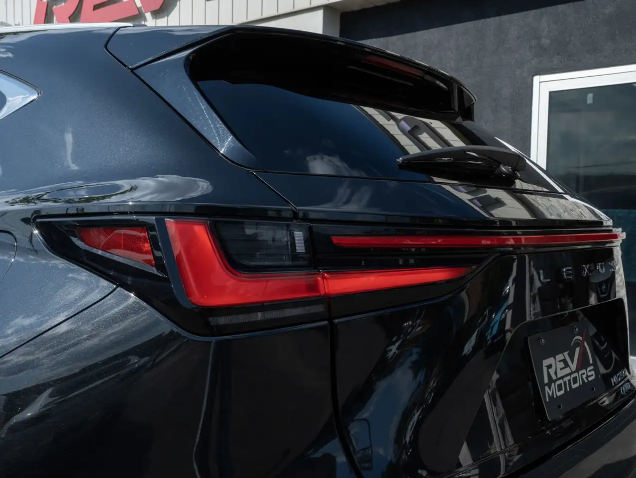 Lexus NX - Image 19