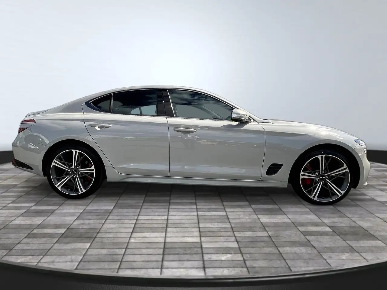 Genesis G70 - Image 8