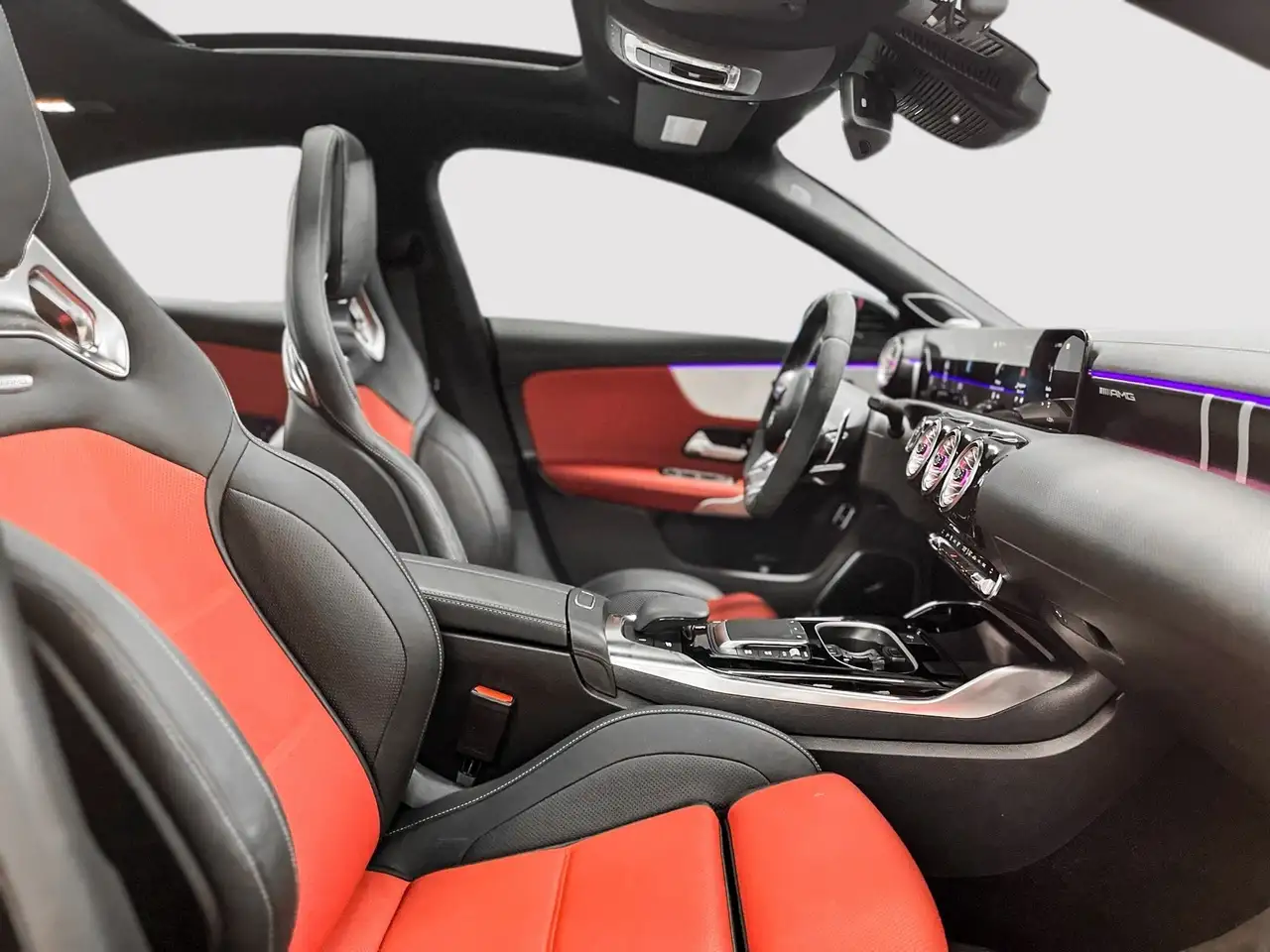 Mercedes-Benz CLA - Image 21