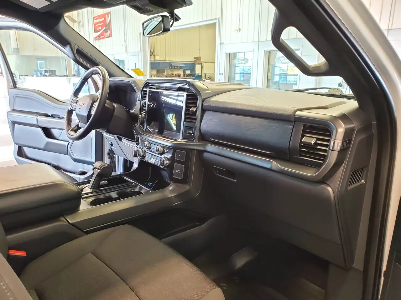 Ford F-150 - Image 6