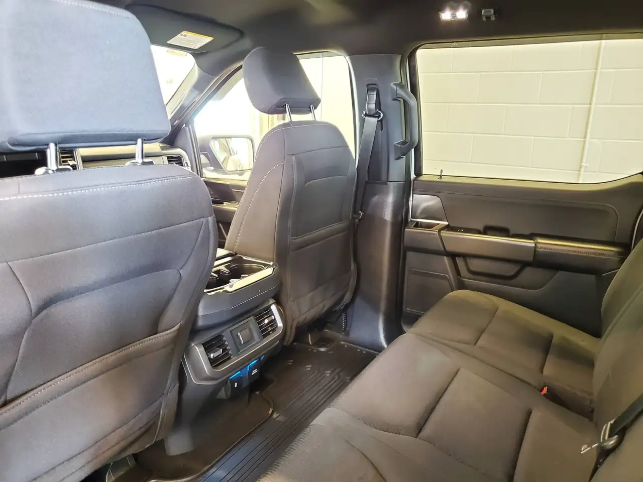 Ford F-150 - Image 9