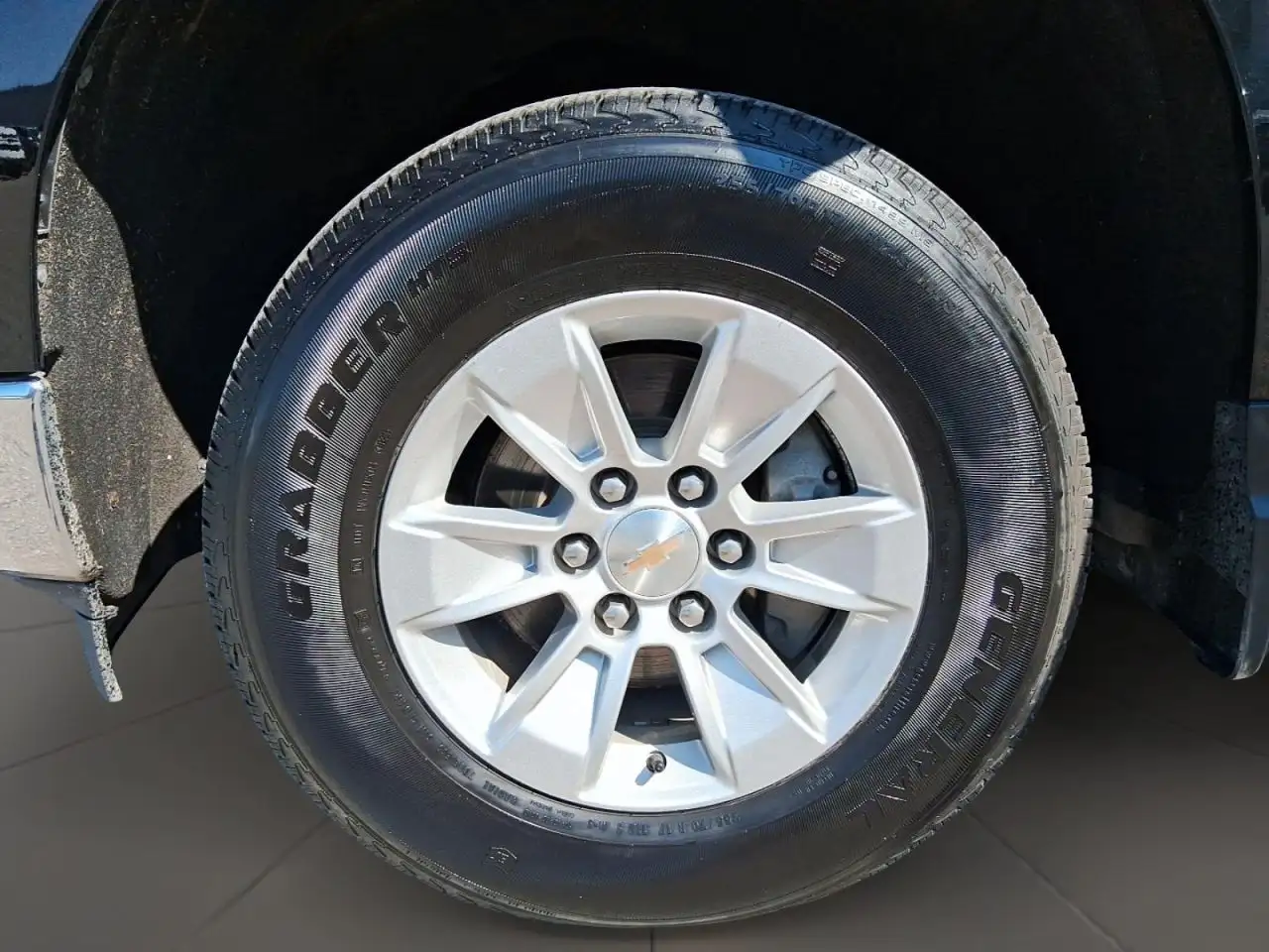 Chevrolet Silverado 1500 - Image 6