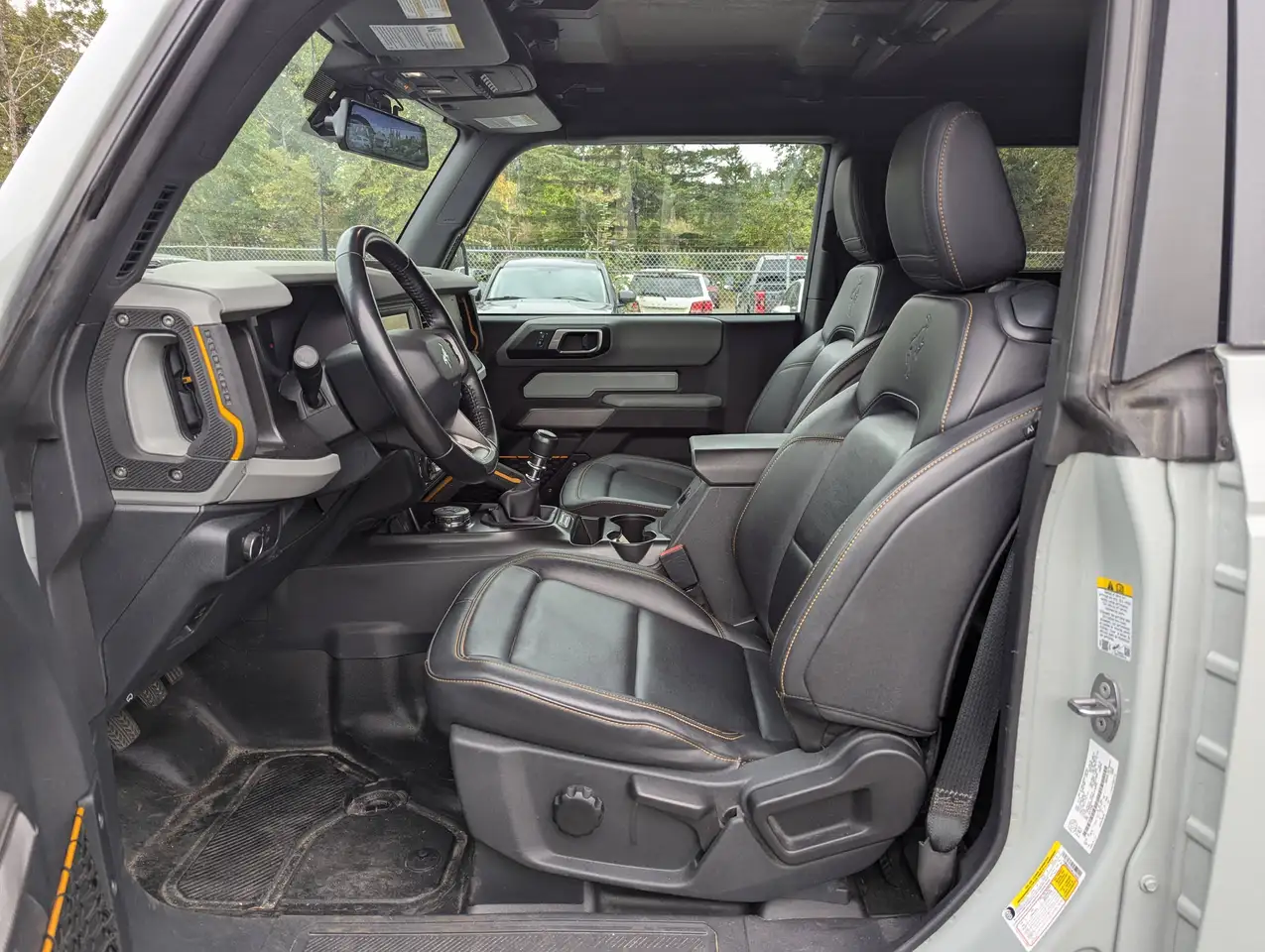 Ford Bronco - Image 13