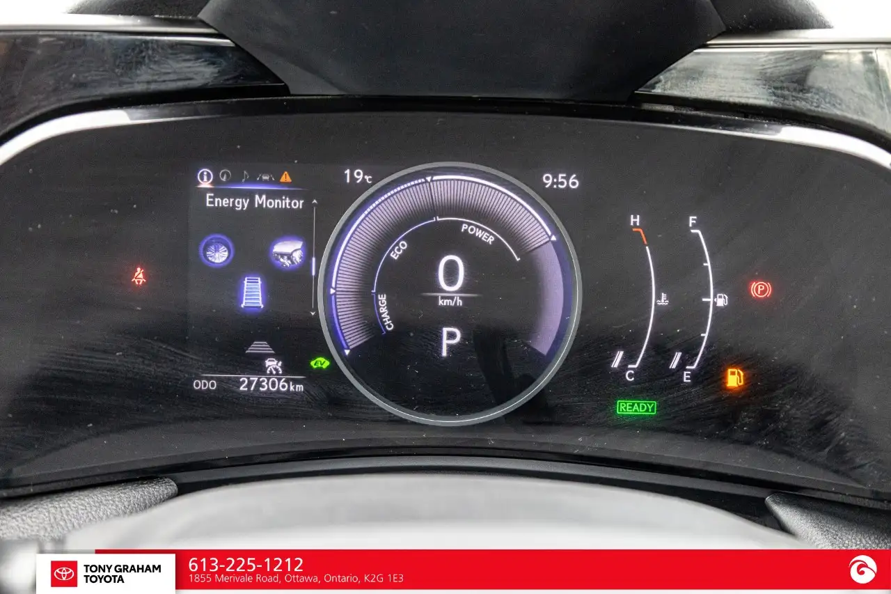 Lexus NX - Image 29