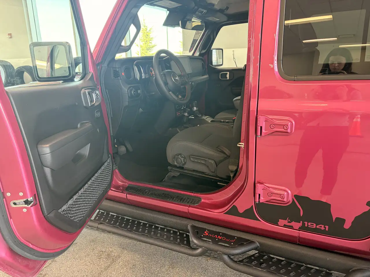 Jeep Wrangler - Image 12