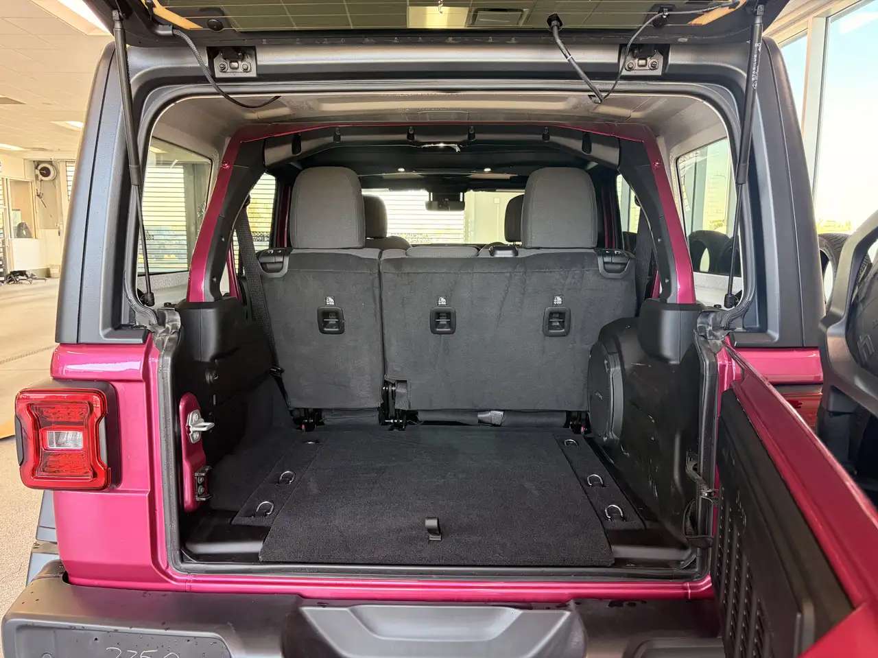 Jeep Wrangler - Image 5