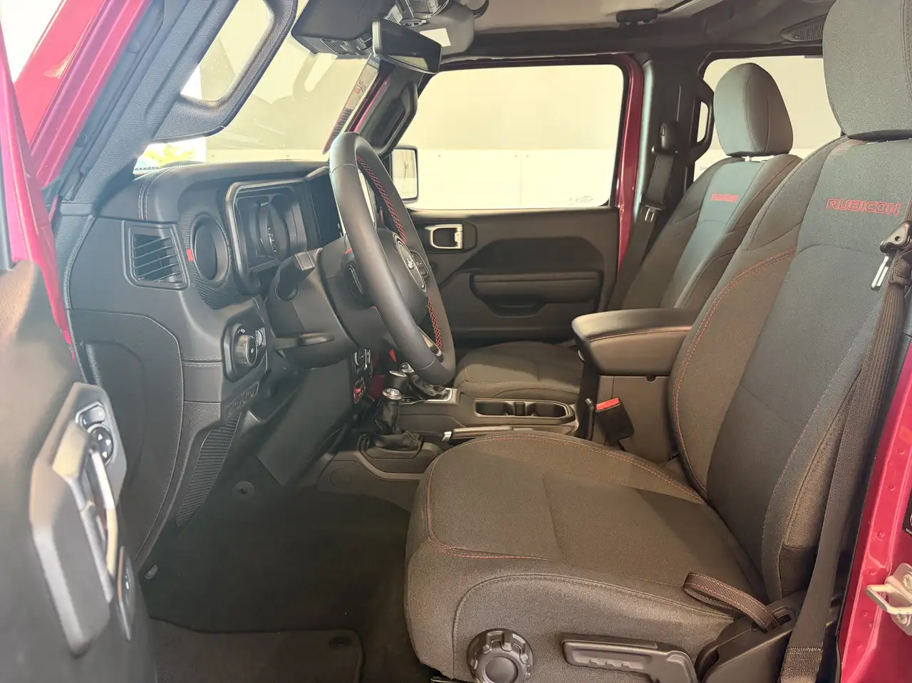 Jeep Wrangler - Image 13