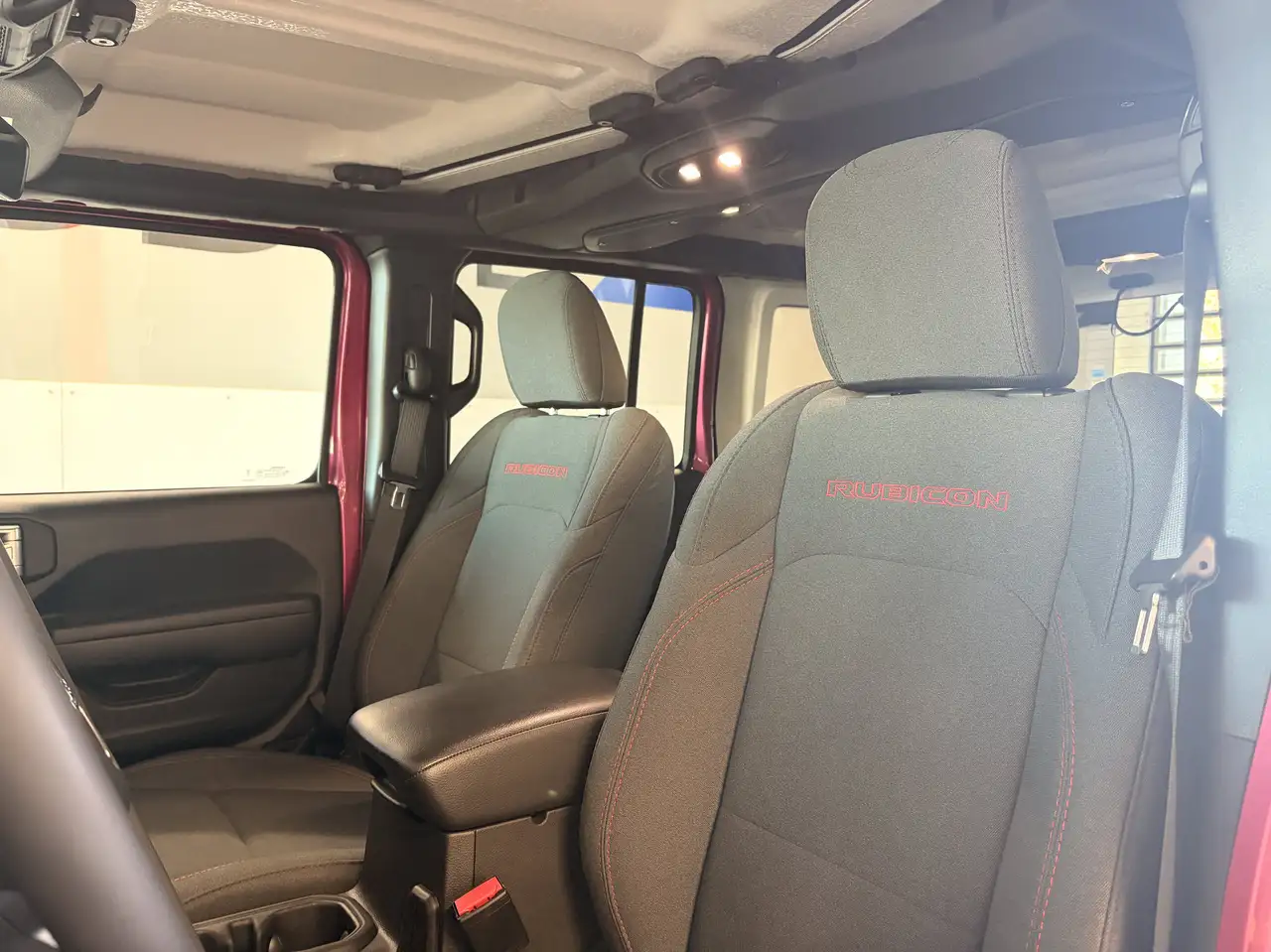 Jeep Wrangler - Image 15