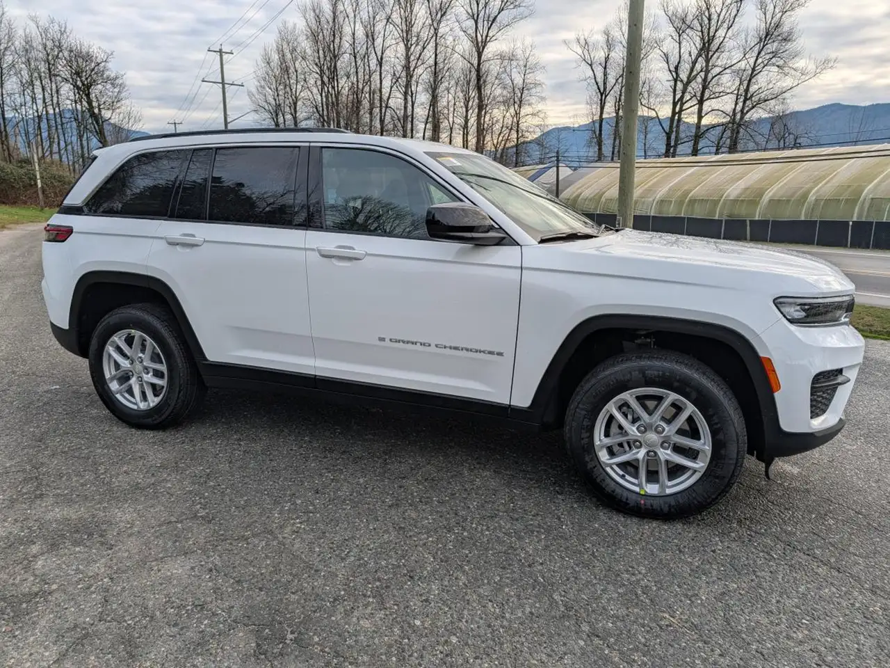 Jeep Grand Cherokee - Image 4