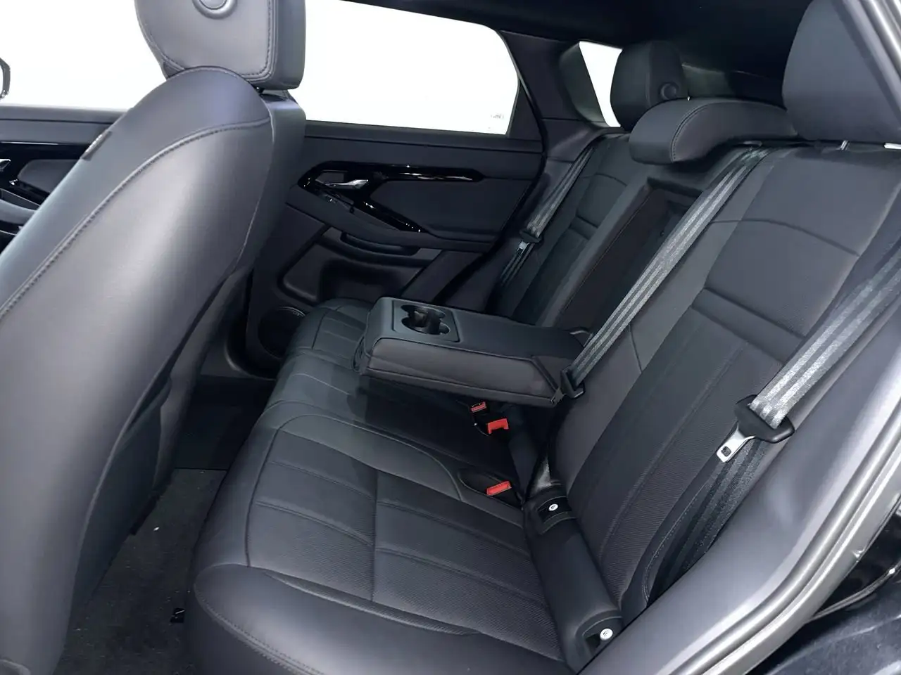 Land Rover Range Rover Evoque - Image 31