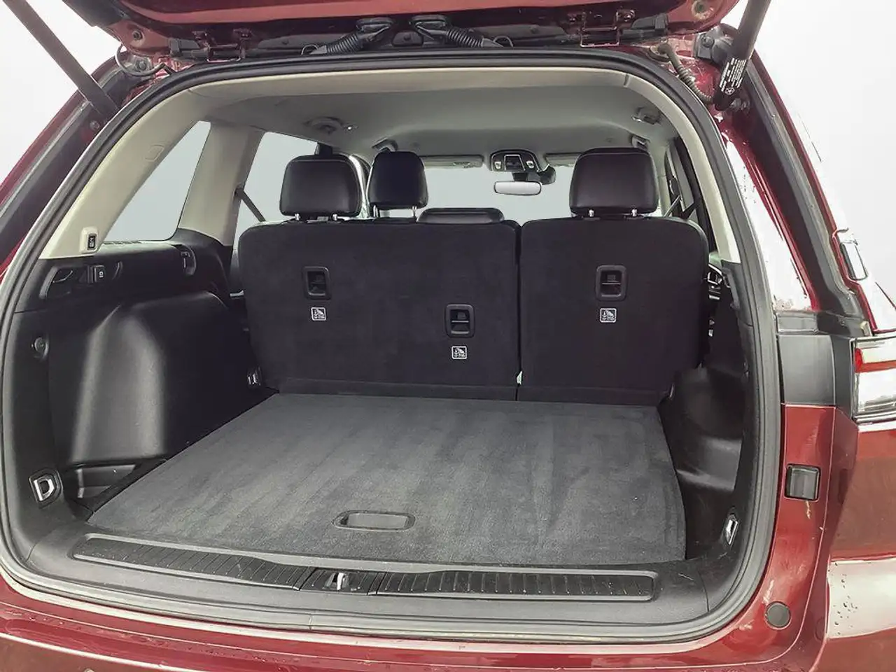 Jeep Grand Cherokee - Image 15