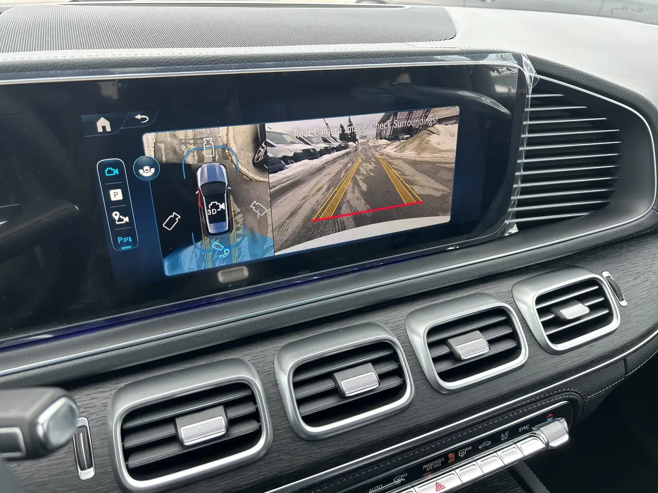 Mercedes-Benz GLE - Image 17