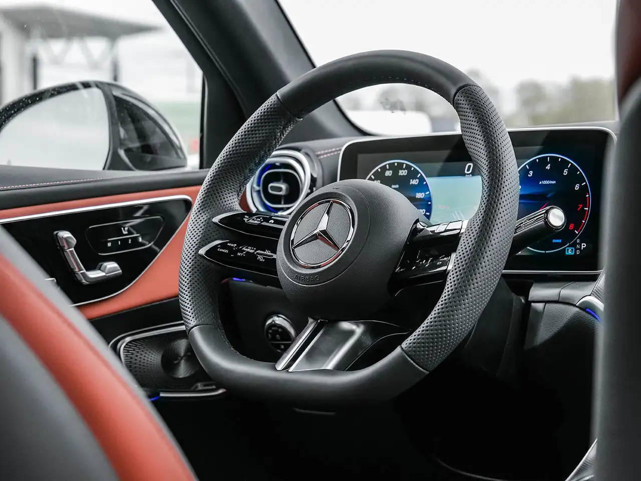 Mercedes-Benz GLC - Image 18
