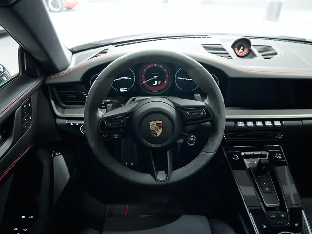Porsche 911 - Image 43
