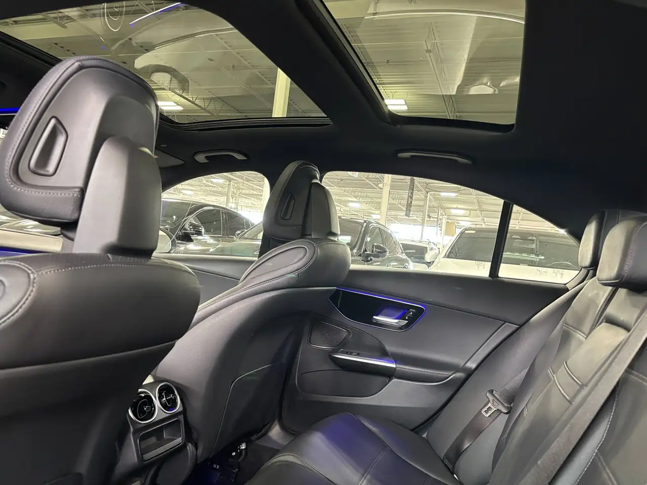 Mercedes-Benz C-Class - Image 9