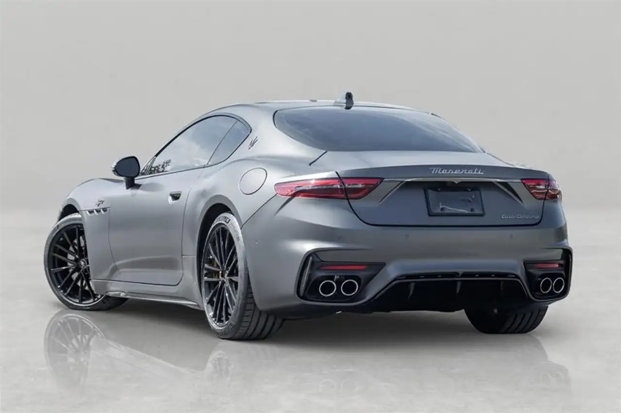 Maserati GranTurismo - Image 11