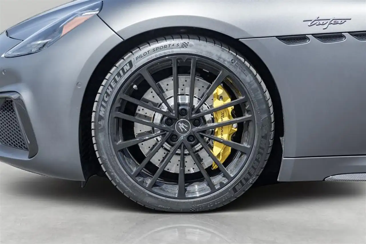 Maserati GranTurismo - Image 9