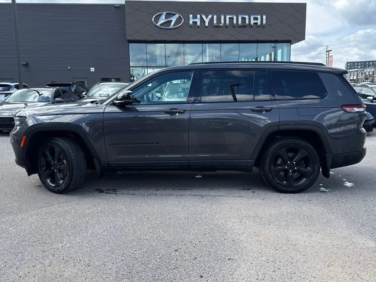 Jeep Grand Cherokee - Image 8