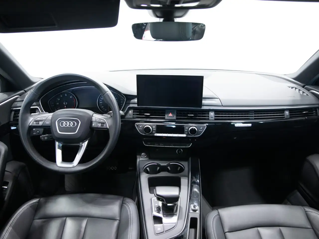 Audi A4 - Image 20