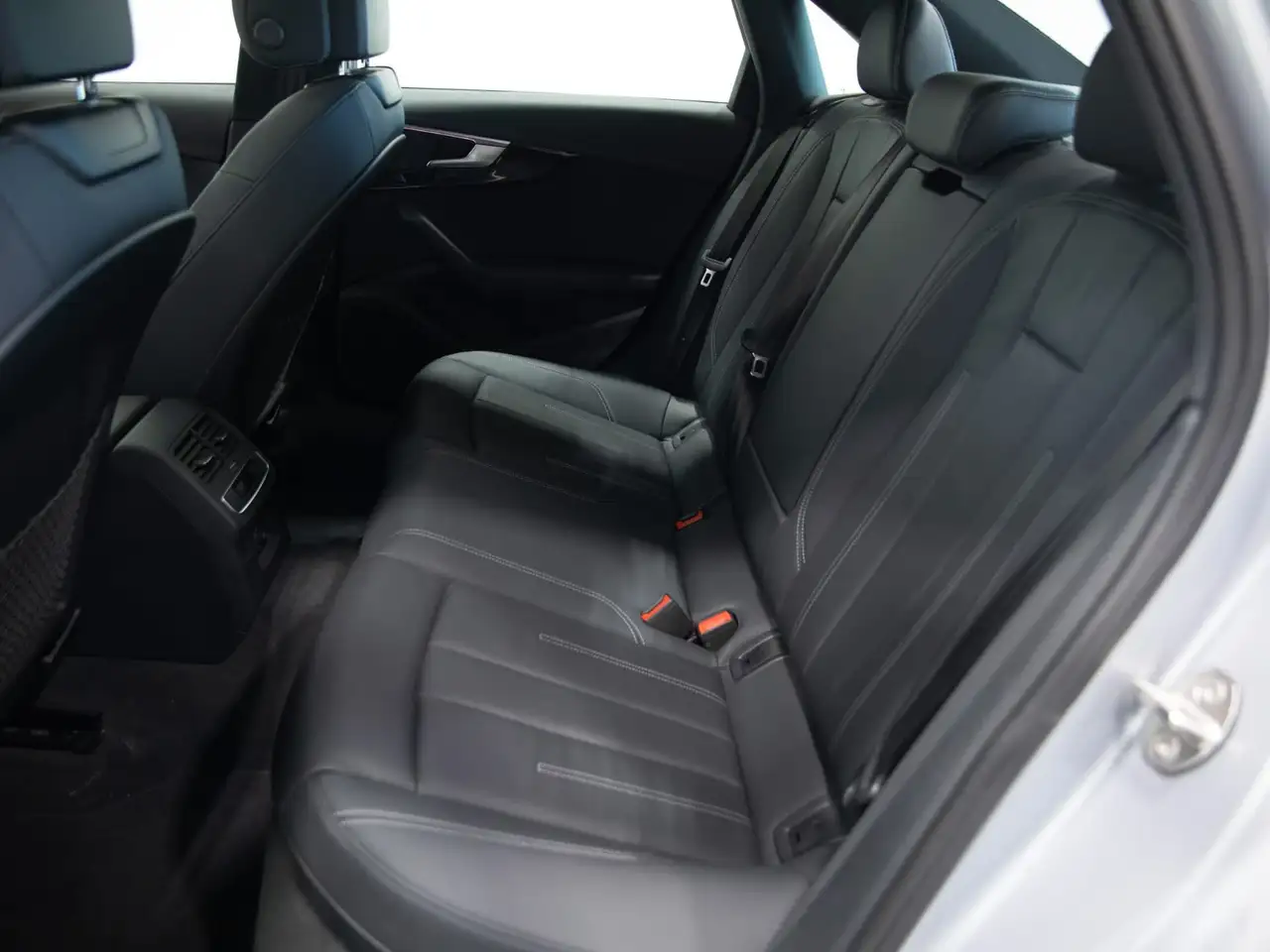 Audi A4 - Image 34