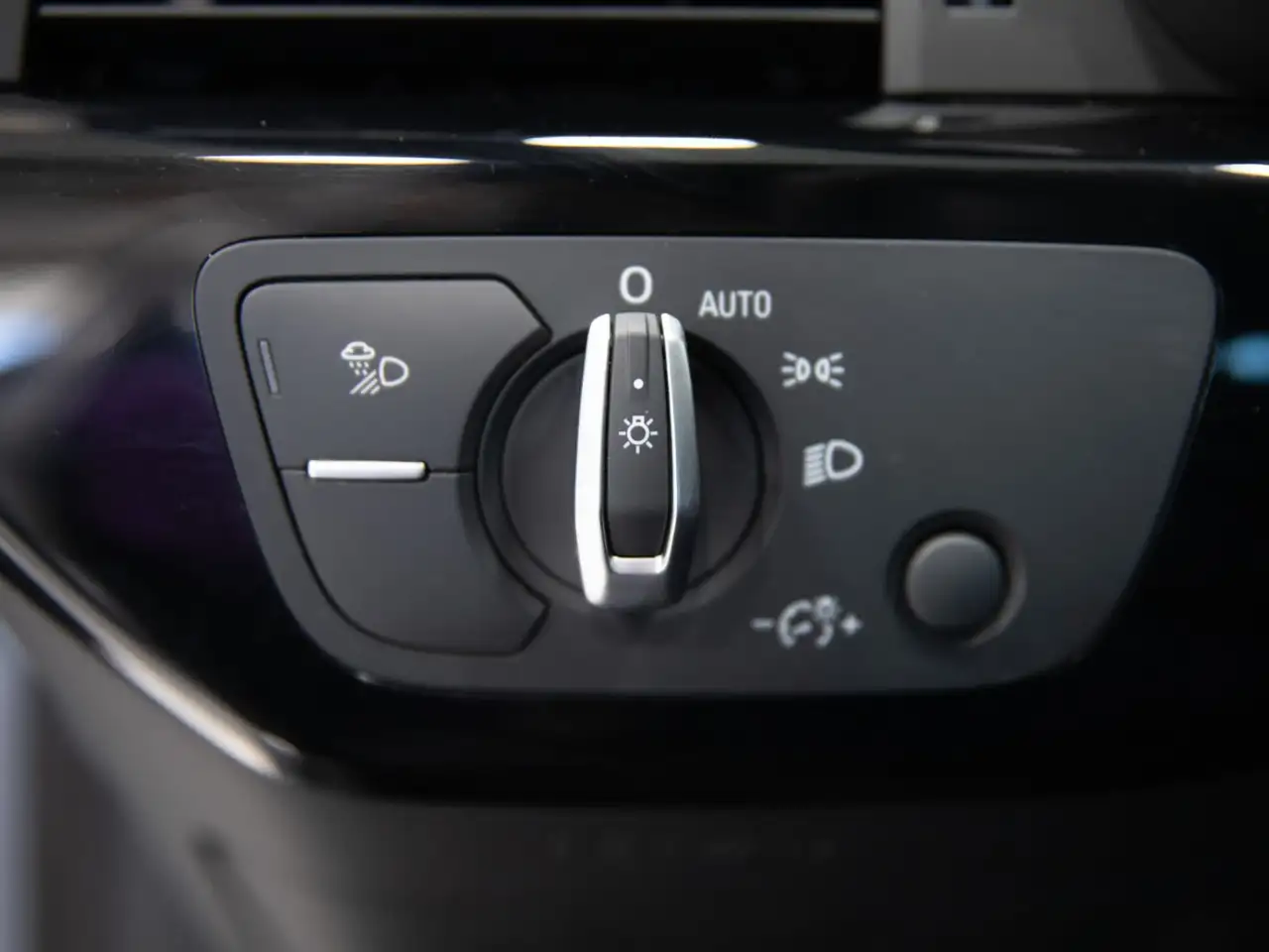 Audi A4 - Image 22