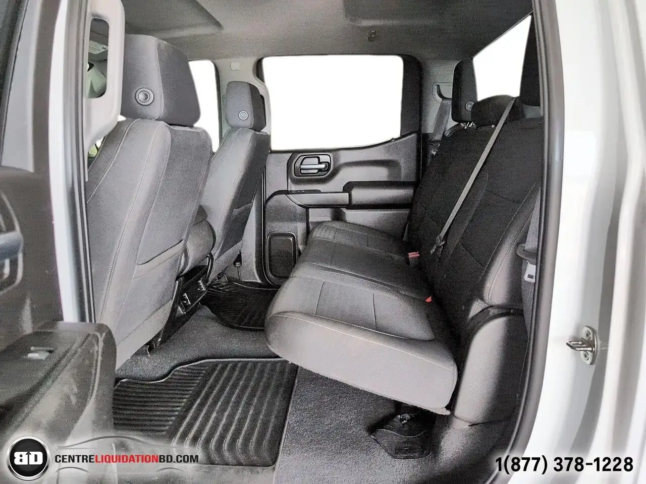 Chevrolet Silverado 1500 - Image 14