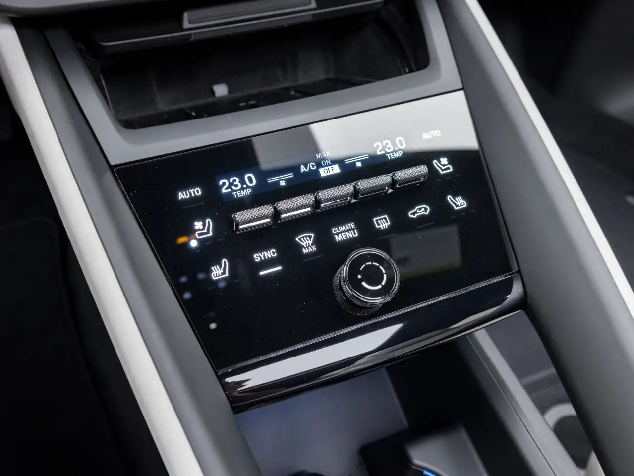 Porsche Macan - Image 26