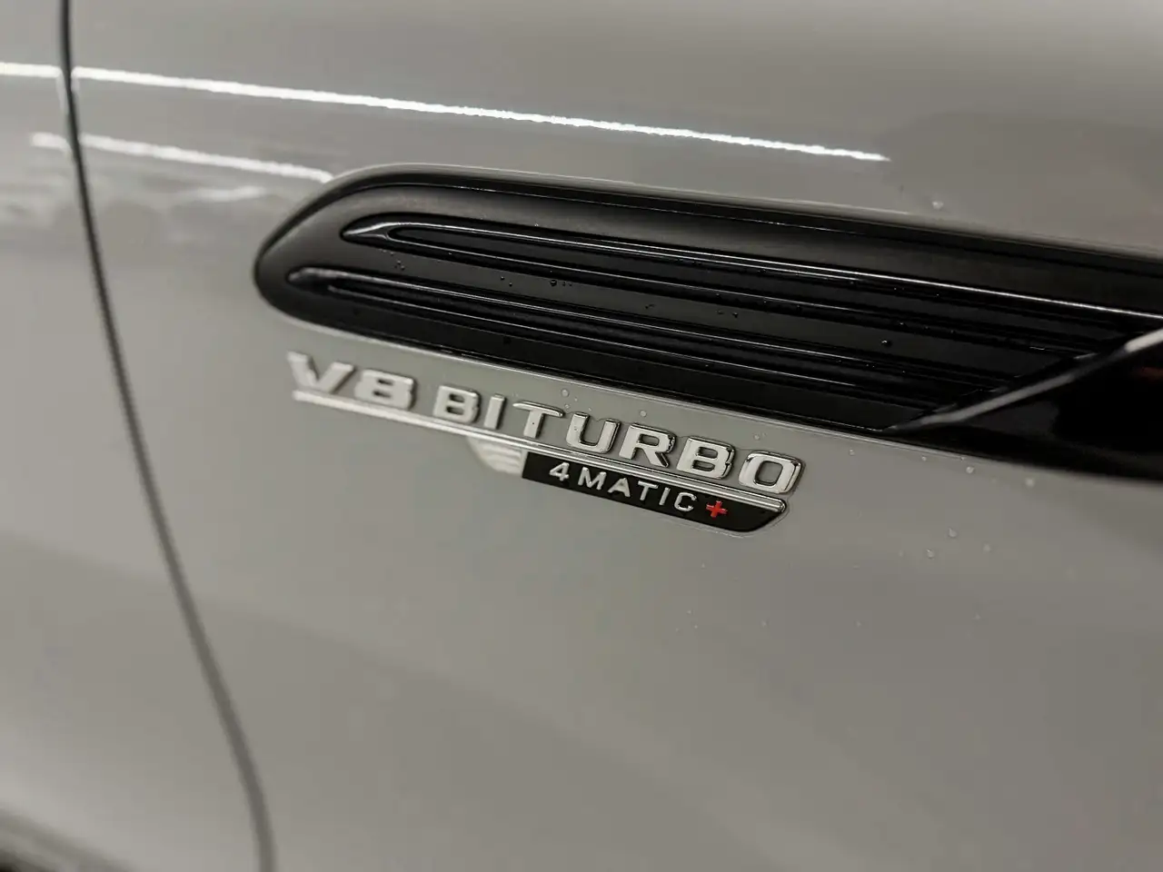 Mercedes-Benz SL - Image 8