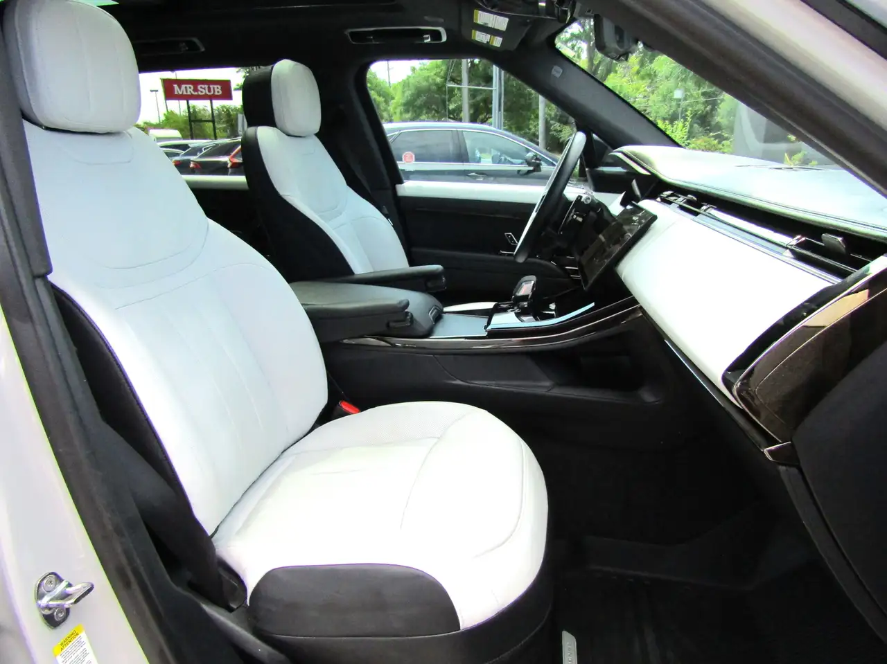 Land Rover Range Rover Sport - Image 21