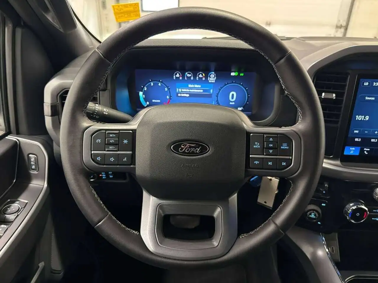 Ford F-150 - Image 25