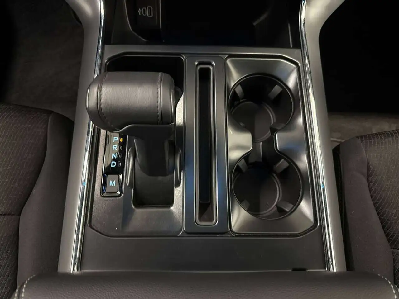 Ford F-150 - Image 33