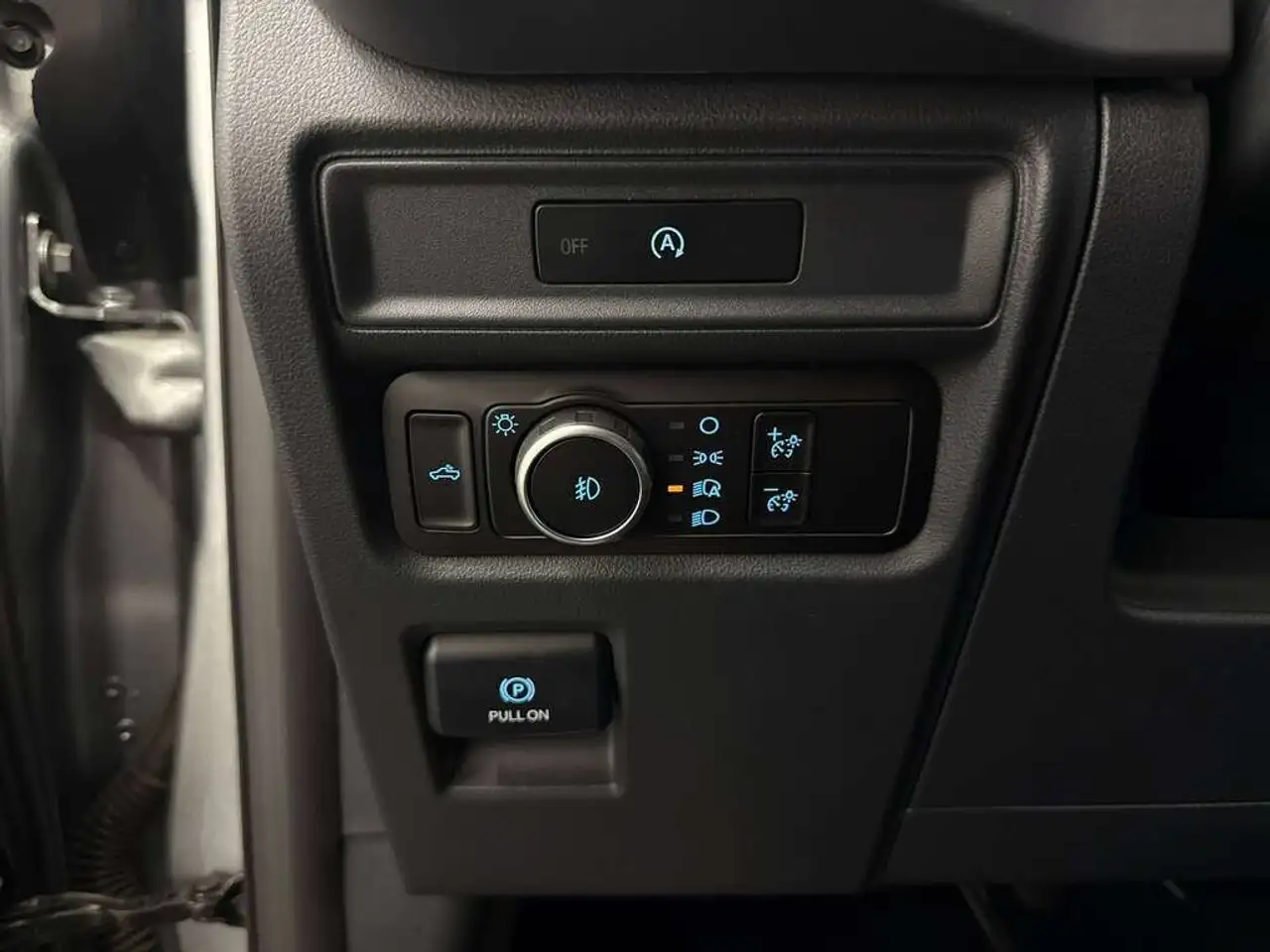 Ford F-150 - Image 22