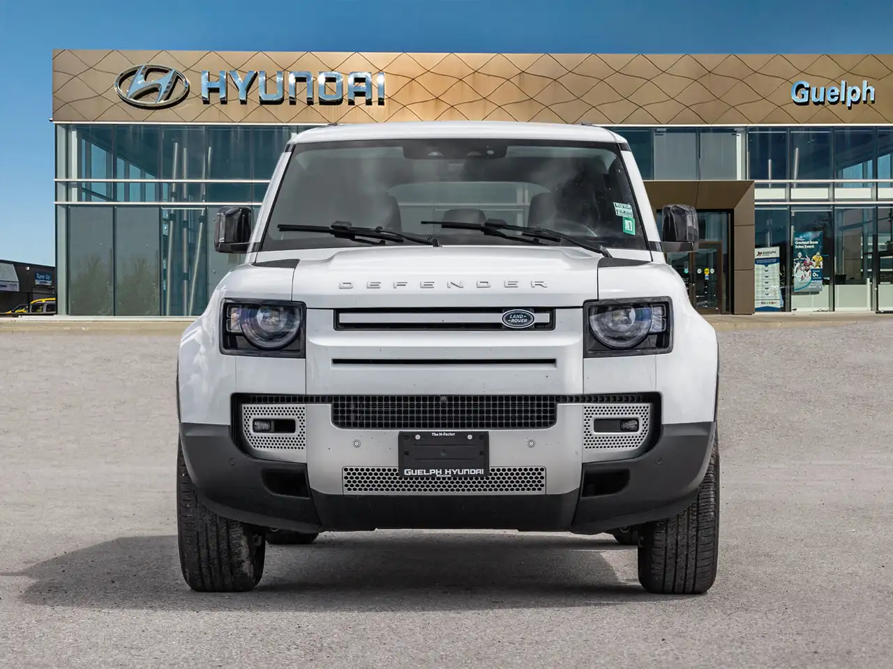 Land Rover Defender - Image 3