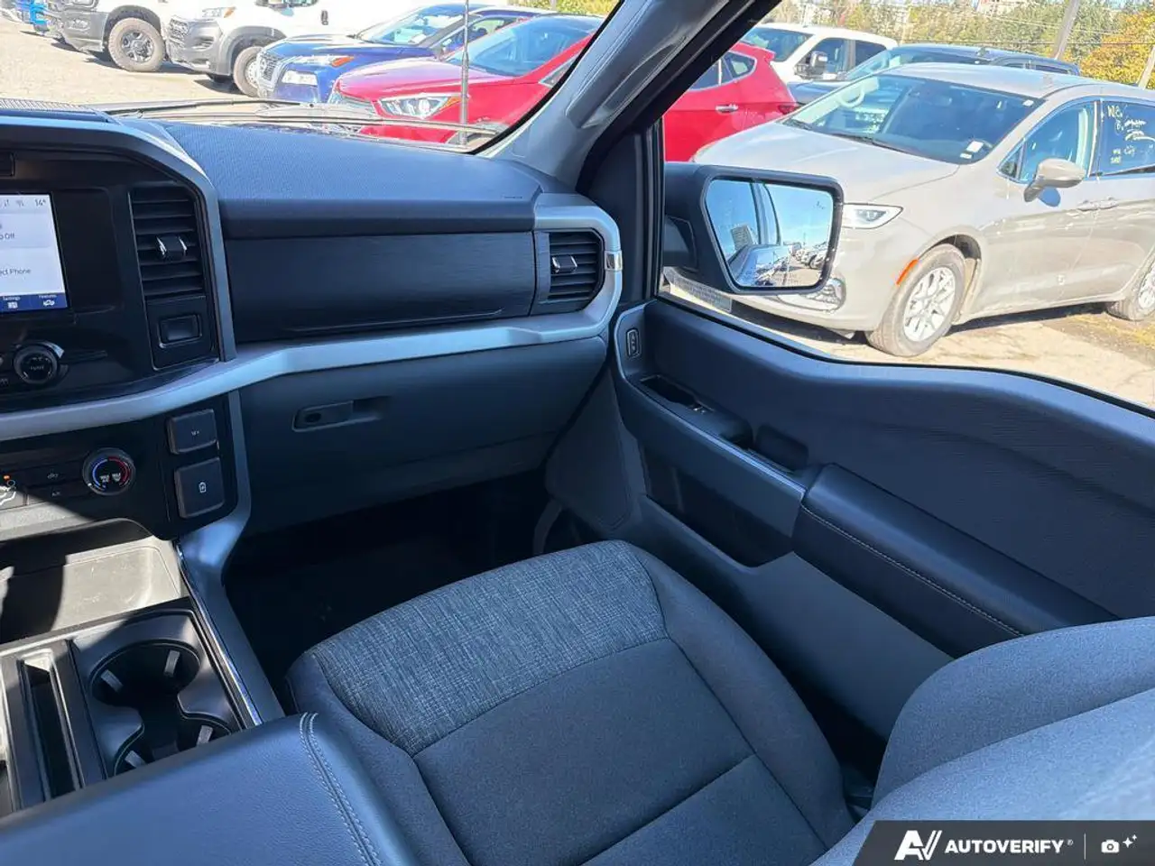 Ford F-150 - Image 25