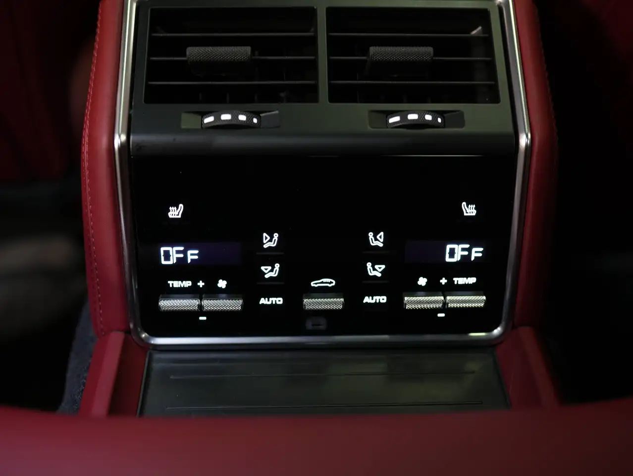 Porsche Panamera - Image 31